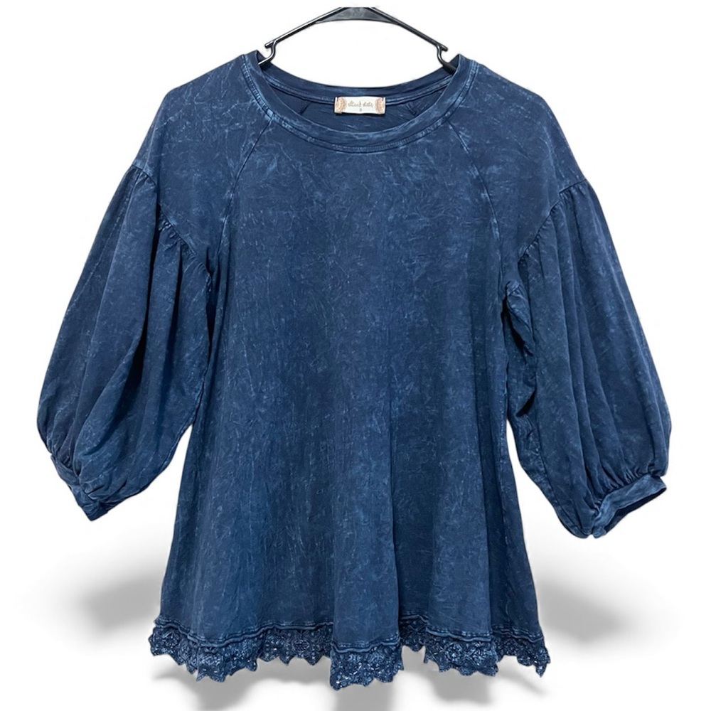 Altar’d State baloon sleeve crochet Hem Top, acid wash denim blue, size S